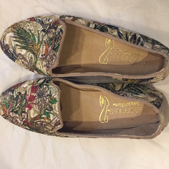 New. Aerosols stitchn Turn embroider  shoes. - Picture 8 of 8